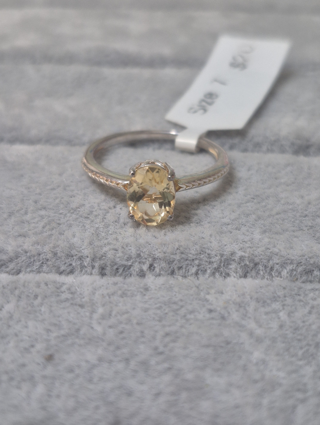 Sterling Silver Womens Ring 20$